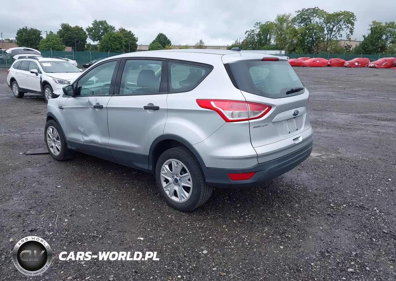 2015 Ford Escape S VIN:1FMCU0F71FUC73211 - 3
