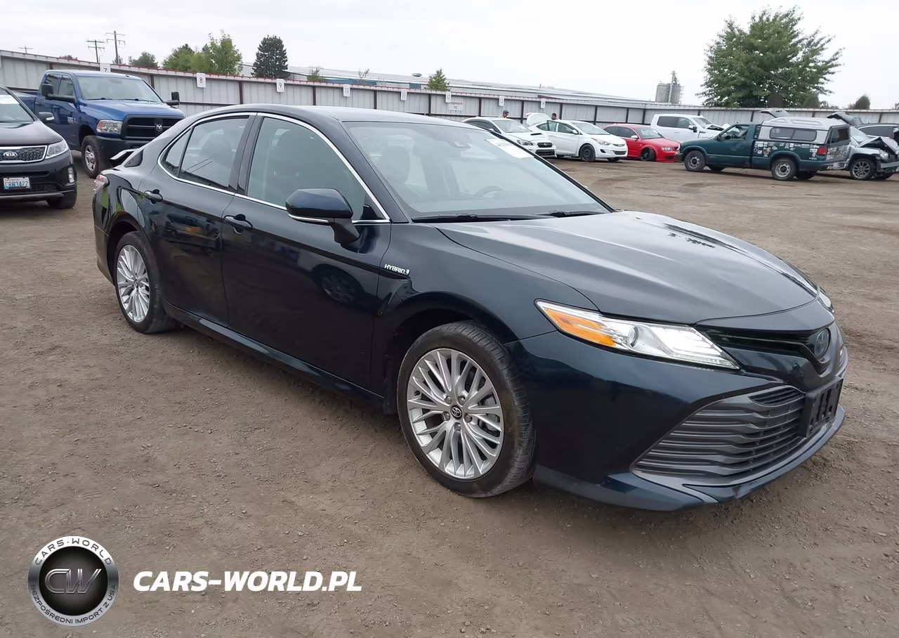 2020 Toyota Camry Xle Hybrid – zdjęcie 1 z 19