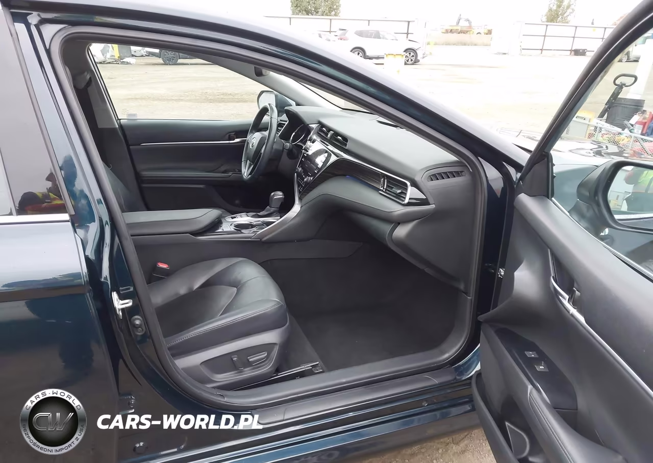 2020 Toyota Camry Xle Hybrid VIN:4T1F31AK1LU528789 - 5