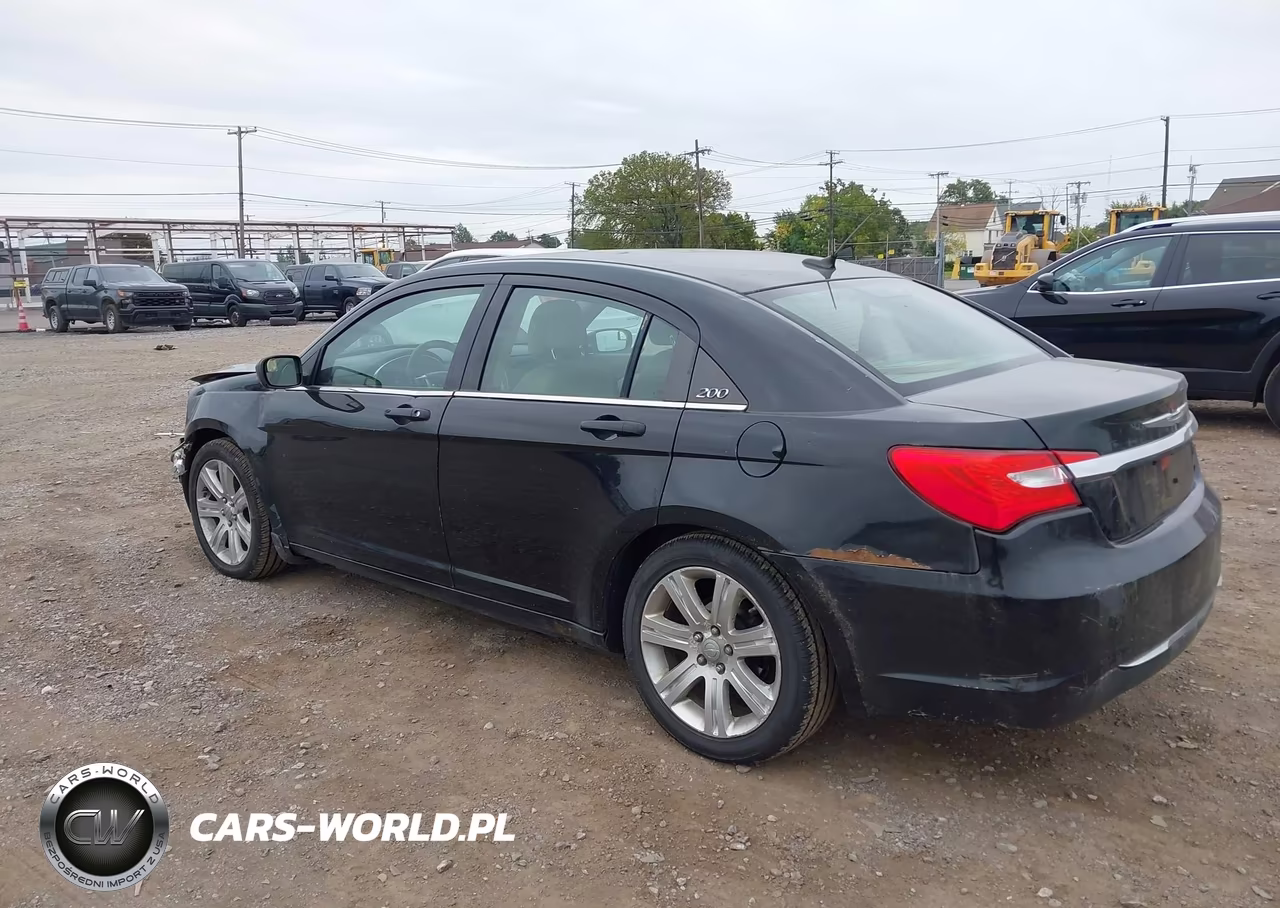 2011 Chrysler 200 Touring VIN:1C3BC1FB4BN613750 - 3