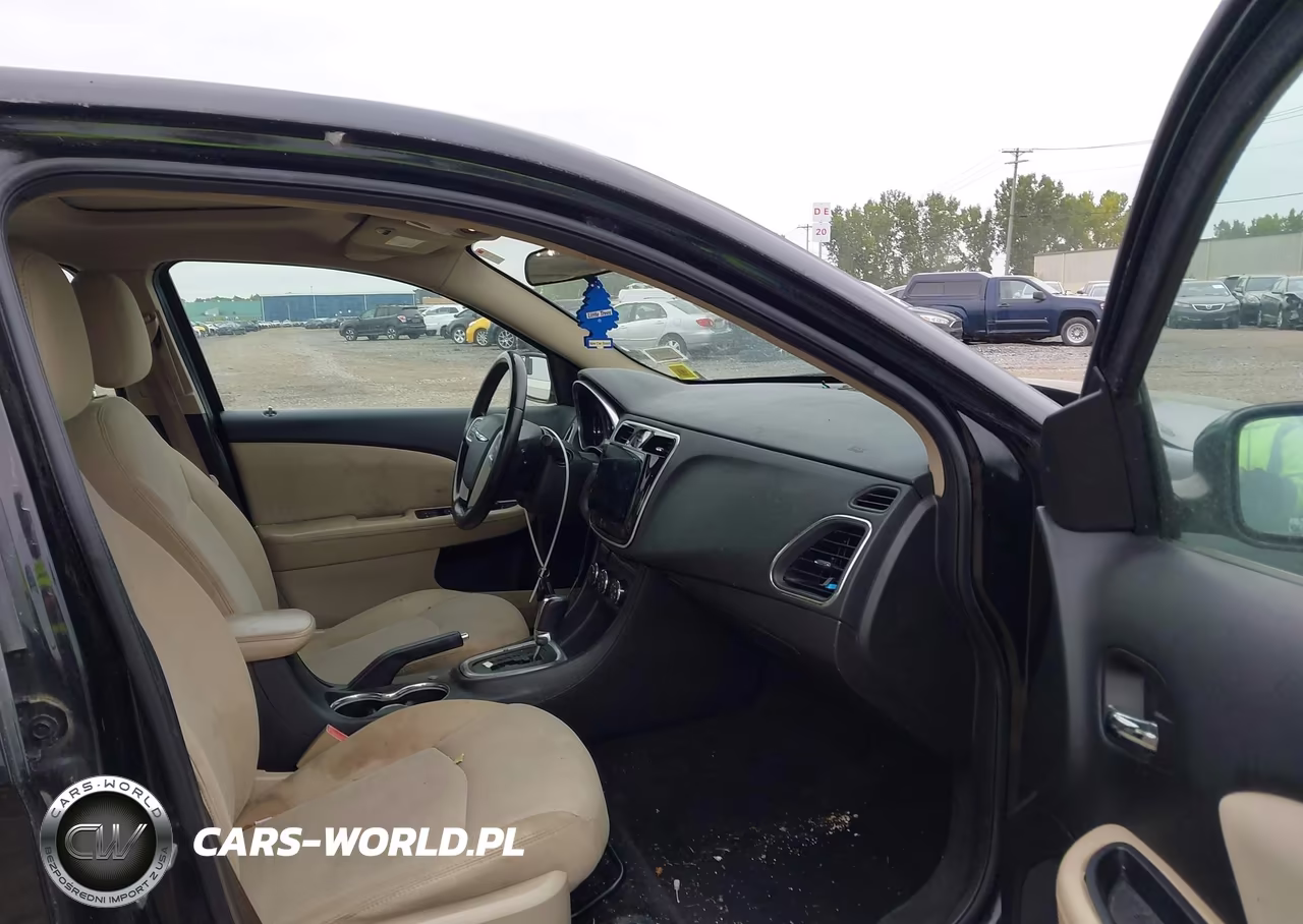 2011 Chrysler 200 Touring VIN:1C3BC1FB4BN613750 - 5