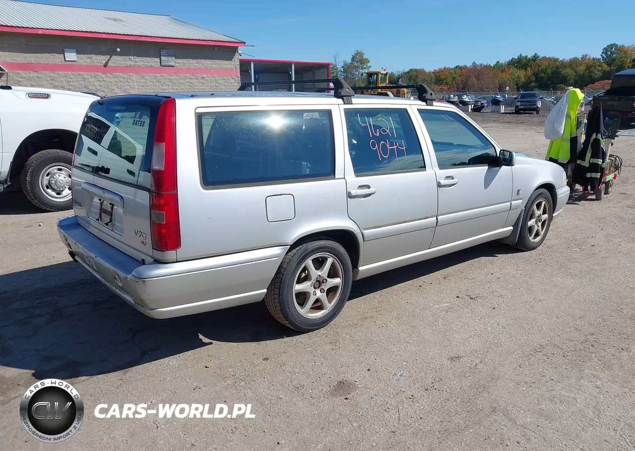 1999 Volvo V70 Glt VIN:YV1LW56D3X2627870 - 4