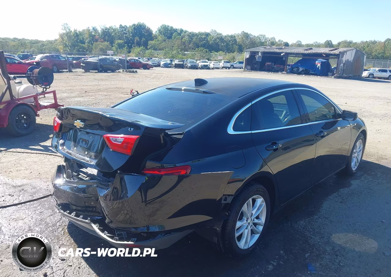 2017 Chevrolet Malibu 1Lt VIN:1G1ZE5ST6HF207958 - 4