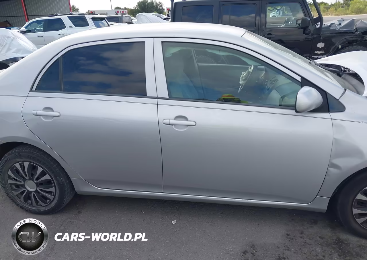 2010 Toyota Corolla Le VIN:1NXBU4EE5AZ240787 - 13