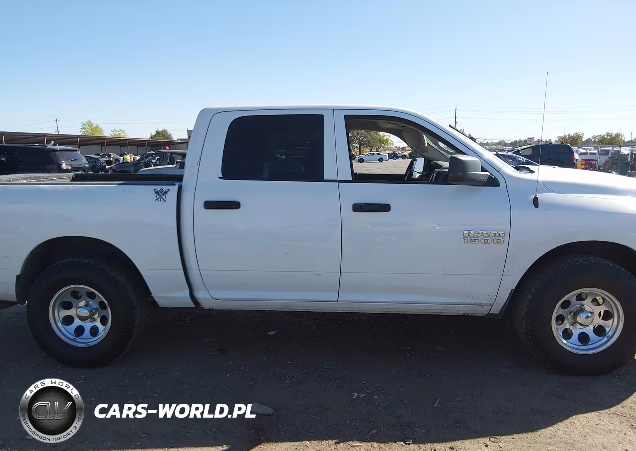 2018 Ram 1500 Tradesman 4X4 5'7 Box VIN:1C6RR7KG5JS254848 - 13
