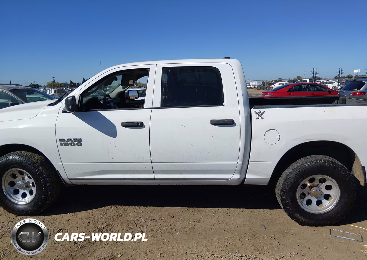 2018 Ram 1500 Tradesman 4X4 5'7 Box VIN:1C6RR7KG5JS254848 - 14