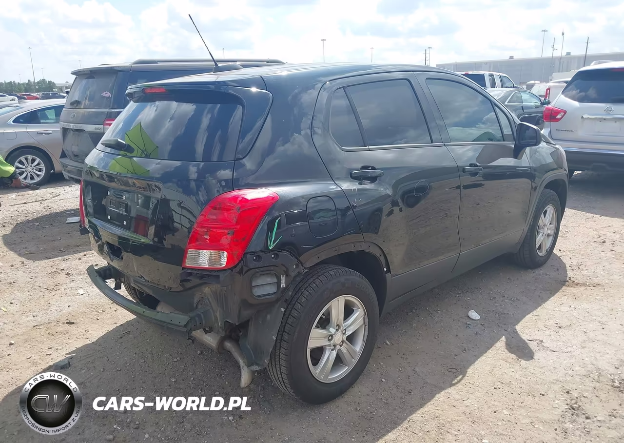 2019 Chevrolet Trax Ls VIN:3GNCJNSB3KL340231 - 4