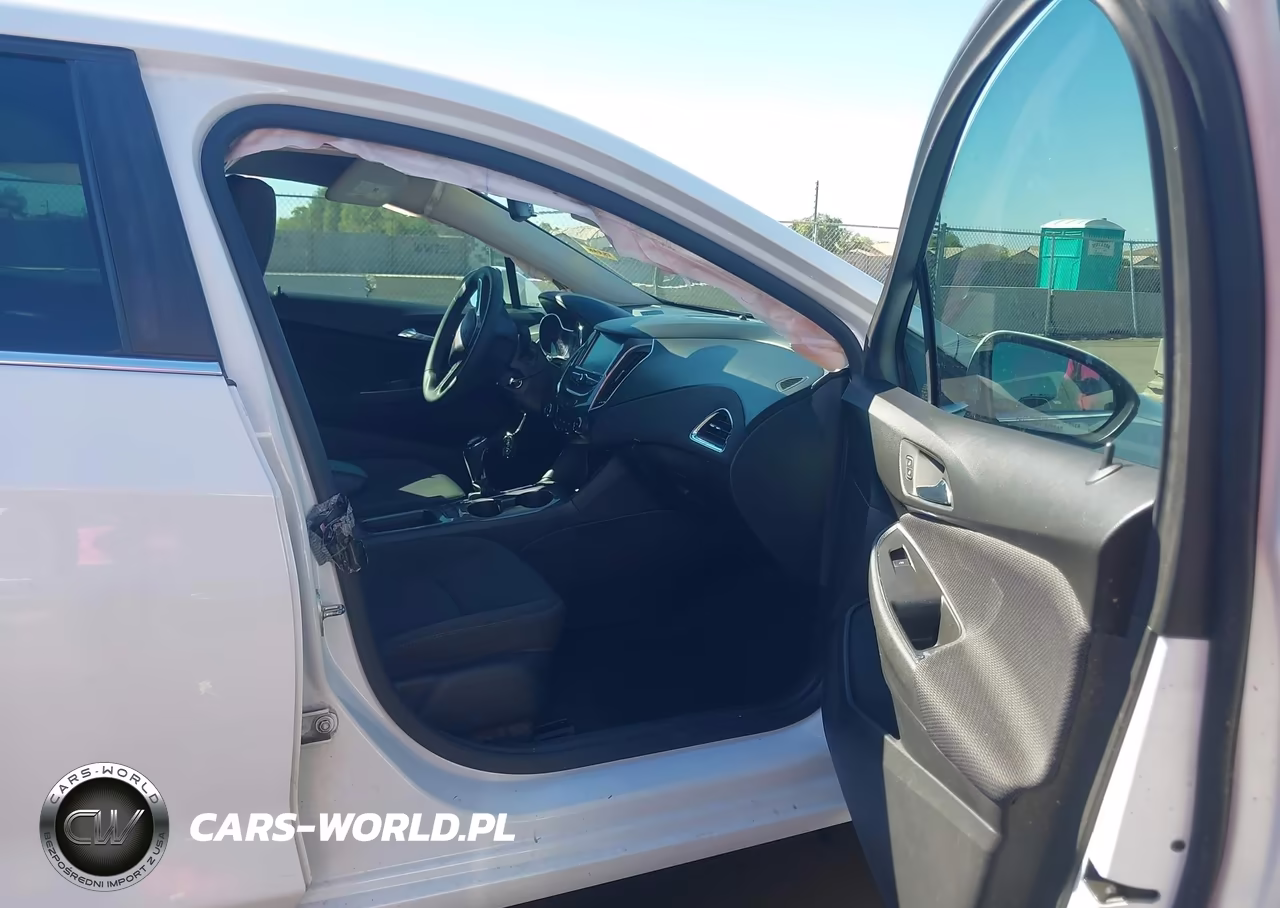 2017 Chevrolet Cruze Lt Auto VIN:1G1BE5SM1H7156034 - 5