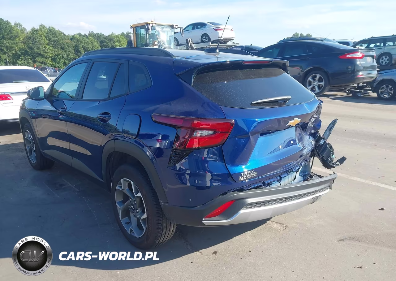 2024 Chevrolet Trax Fwd Lt VIN:KL77LHE26RC010250 - 3