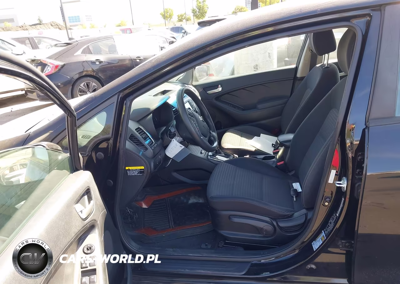 2017 Kia Forte Lx VIN:3KPFL4A73HE139644 - 5