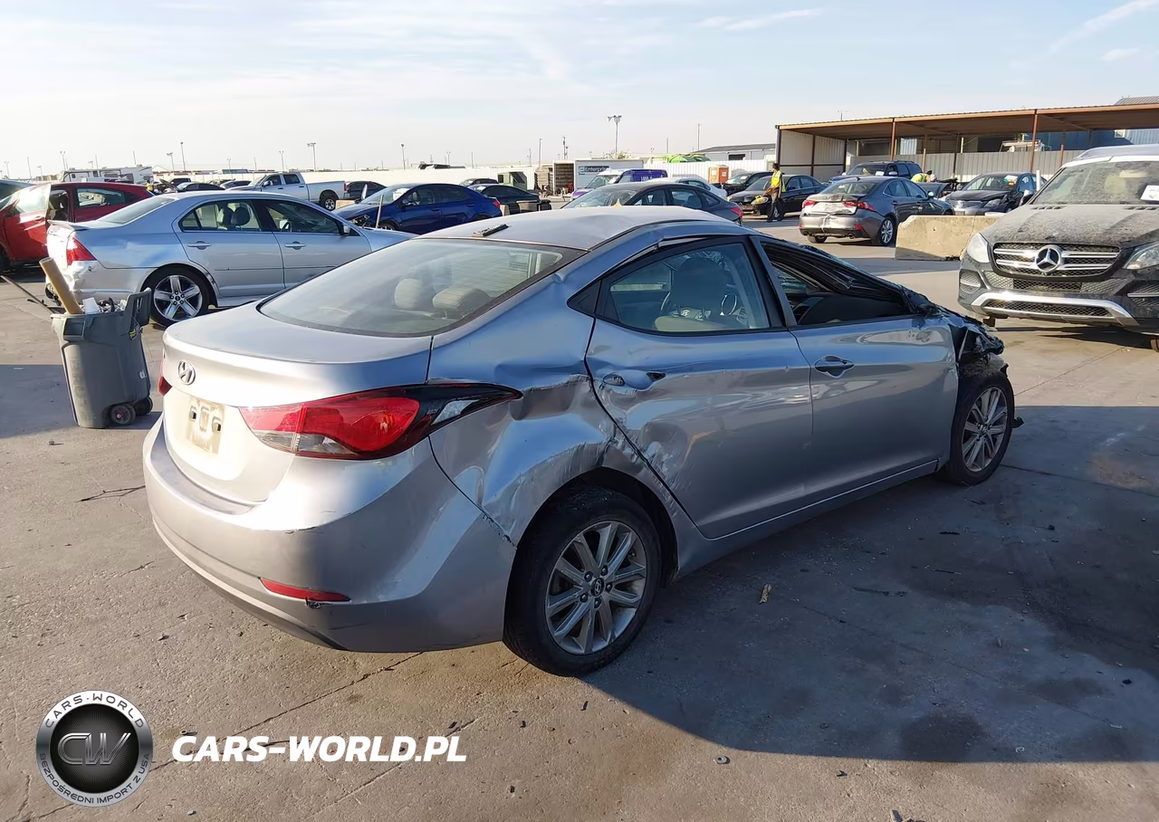 2016 Hyundai Elantra Se VIN:5NPDH4AE0GH689918 - 4