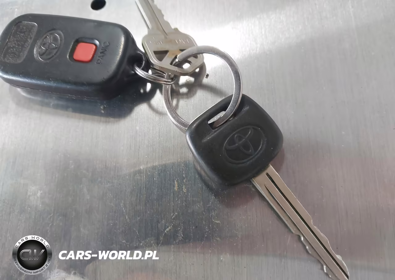 2003 Toyota Camry Le VIN:4T1BE32K63U756354 - 11