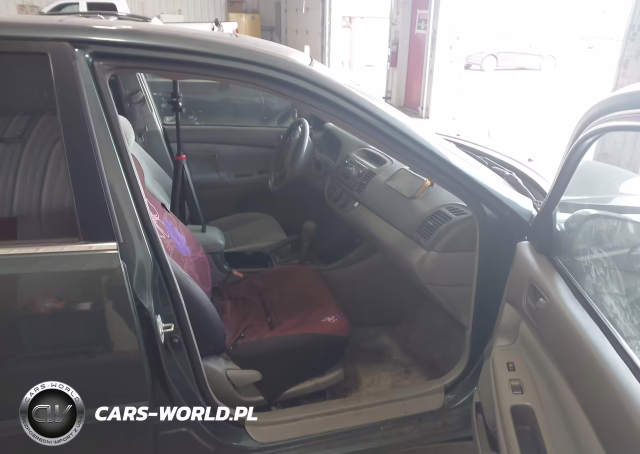 2003 Toyota Camry Le VIN:4T1BE32K63U756354 - 5