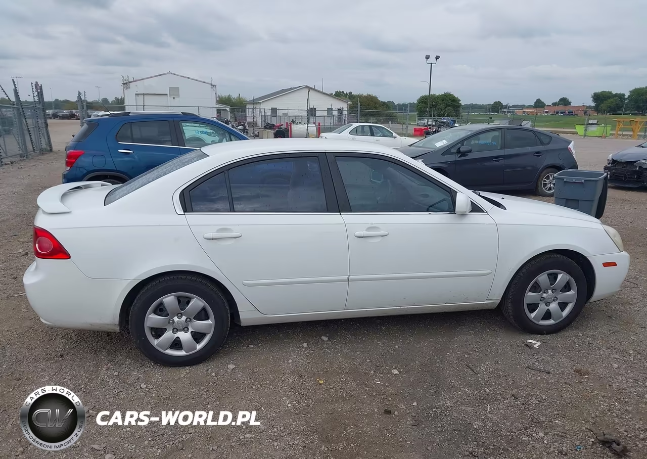 2008 Kia Optima Lx VIN:KNAGE123X85216995 - 13