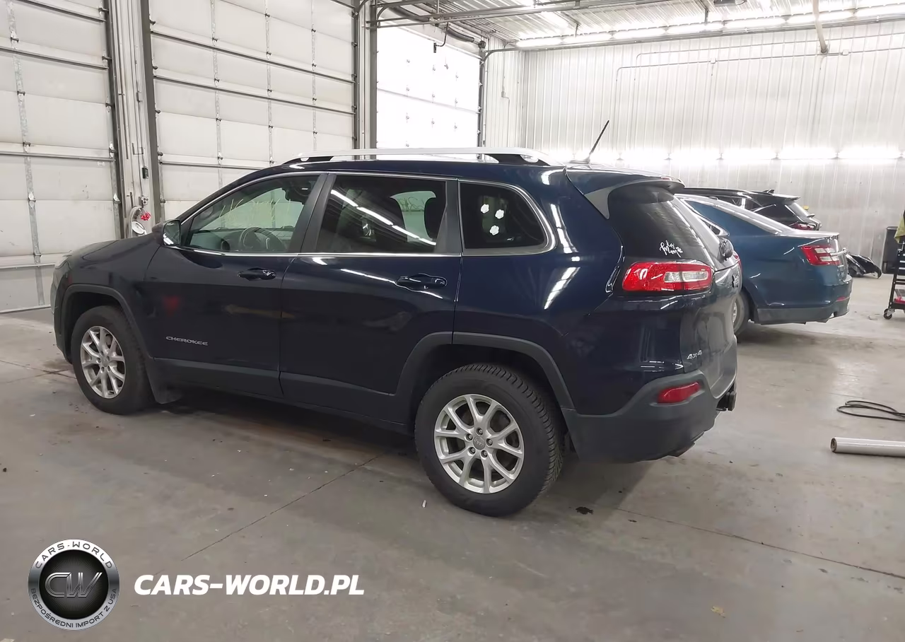 2014 Jeep Cherokee Latitude VIN:1C4PJMCS7EW230252 - 3
