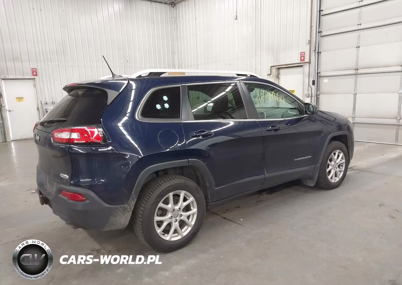 2014 Jeep Cherokee Latitude VIN:1C4PJMCS7EW230252 - 4
