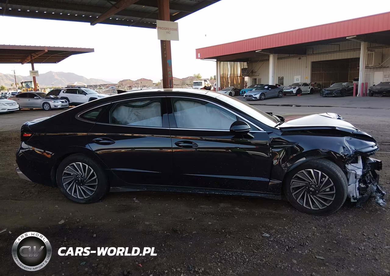 2025 Hyundai Sonata Hybrid Limited VIN:KMHL54JJ6SA120763 - 13