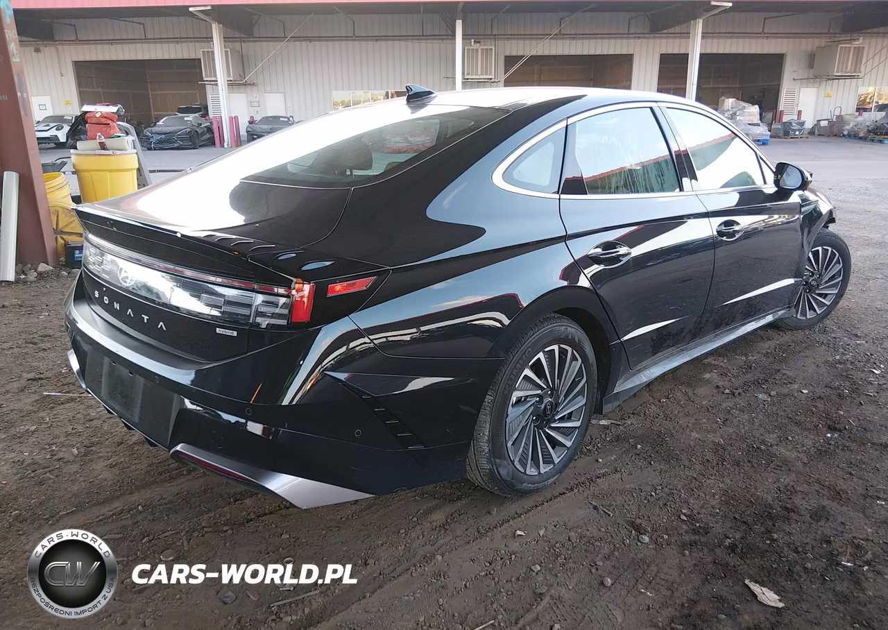 2025 Hyundai Sonata Hybrid Limited VIN:KMHL54JJ6SA120763 - 4