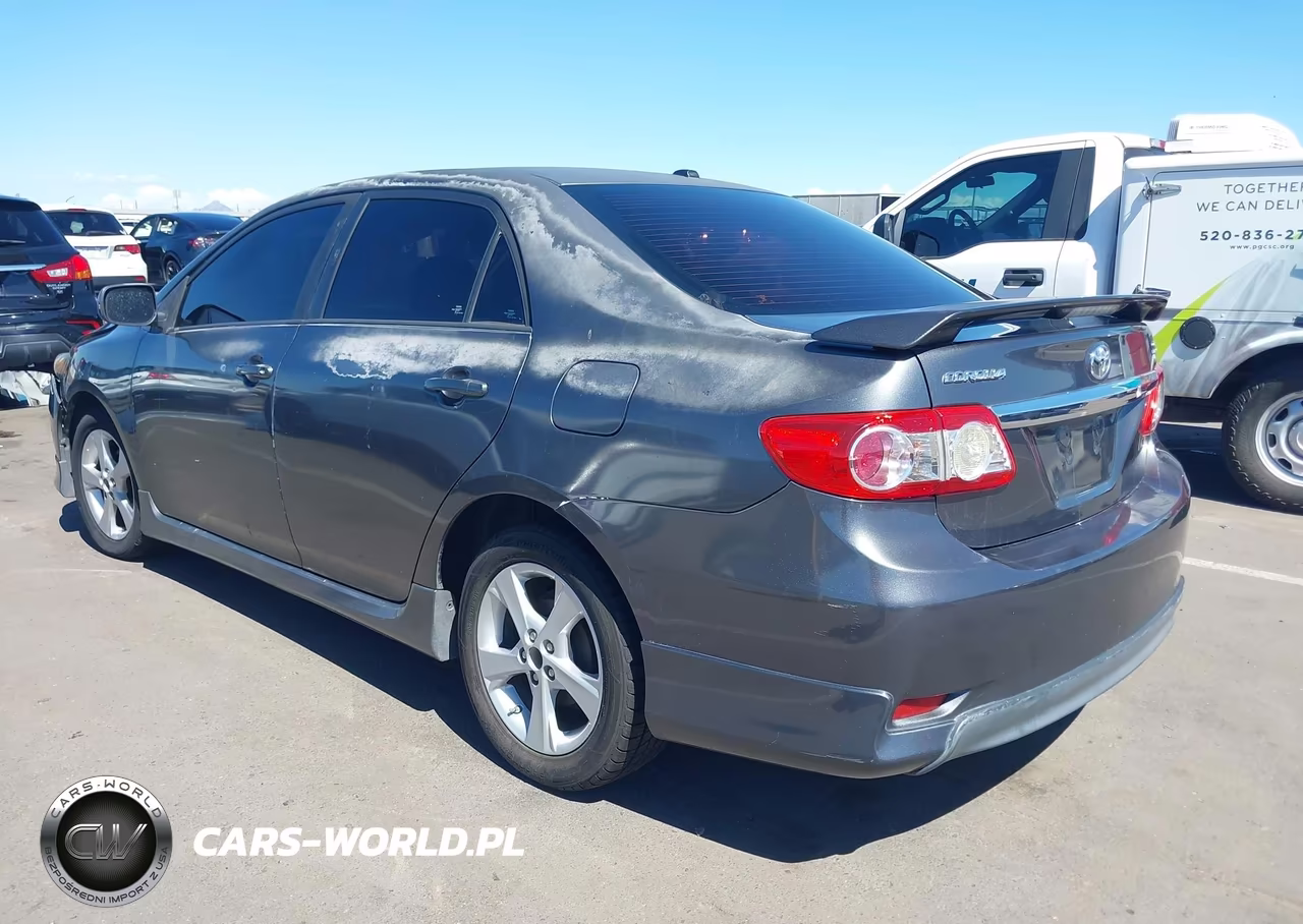 2011 Toyota Corolla S VIN:2T1BU4EE0BC612216 - 3