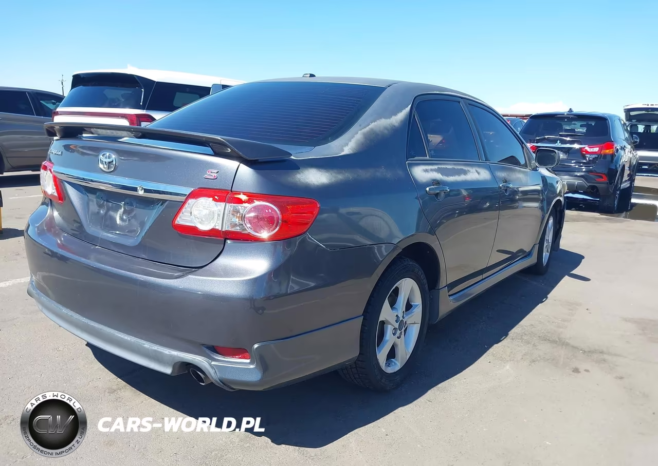 2011 Toyota Corolla S VIN:2T1BU4EE0BC612216 - 4