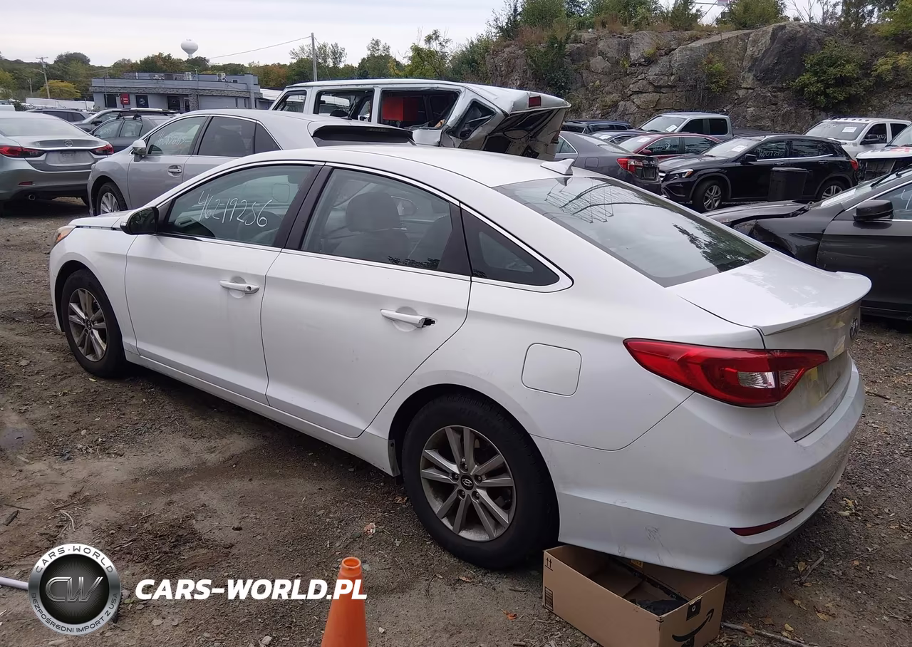 2016 Hyundai Sonata Eco VIN:5NPE24AA5GH427167 - 3