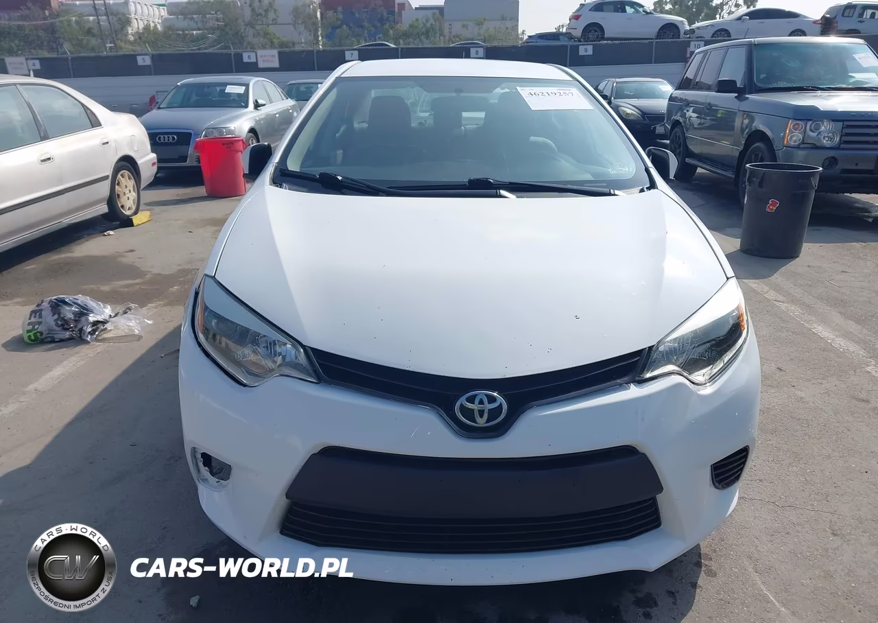 2015 Toyota Corolla Le VIN:2T1BURHE2FC404806 - 12