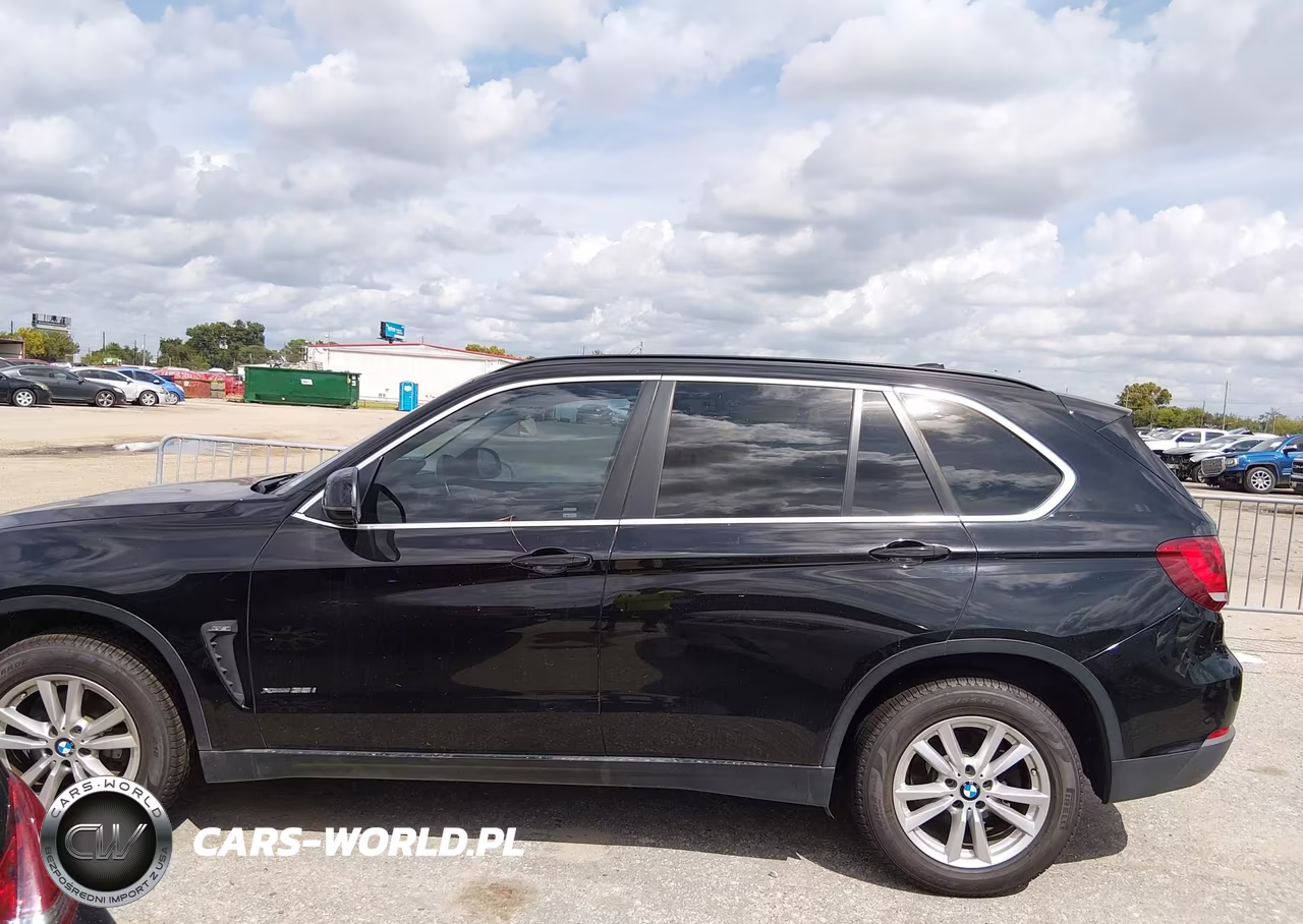 2015 BMW X5 xDrive35I VIN:5UXKR0C53F0P12323 - 14