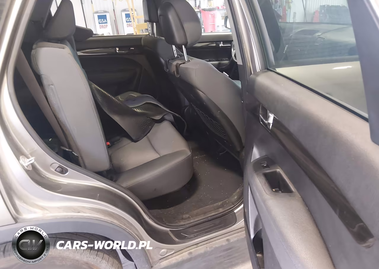 2012 Kia Sorento Lx VIN:5XYKTCA68CG206802 - 8