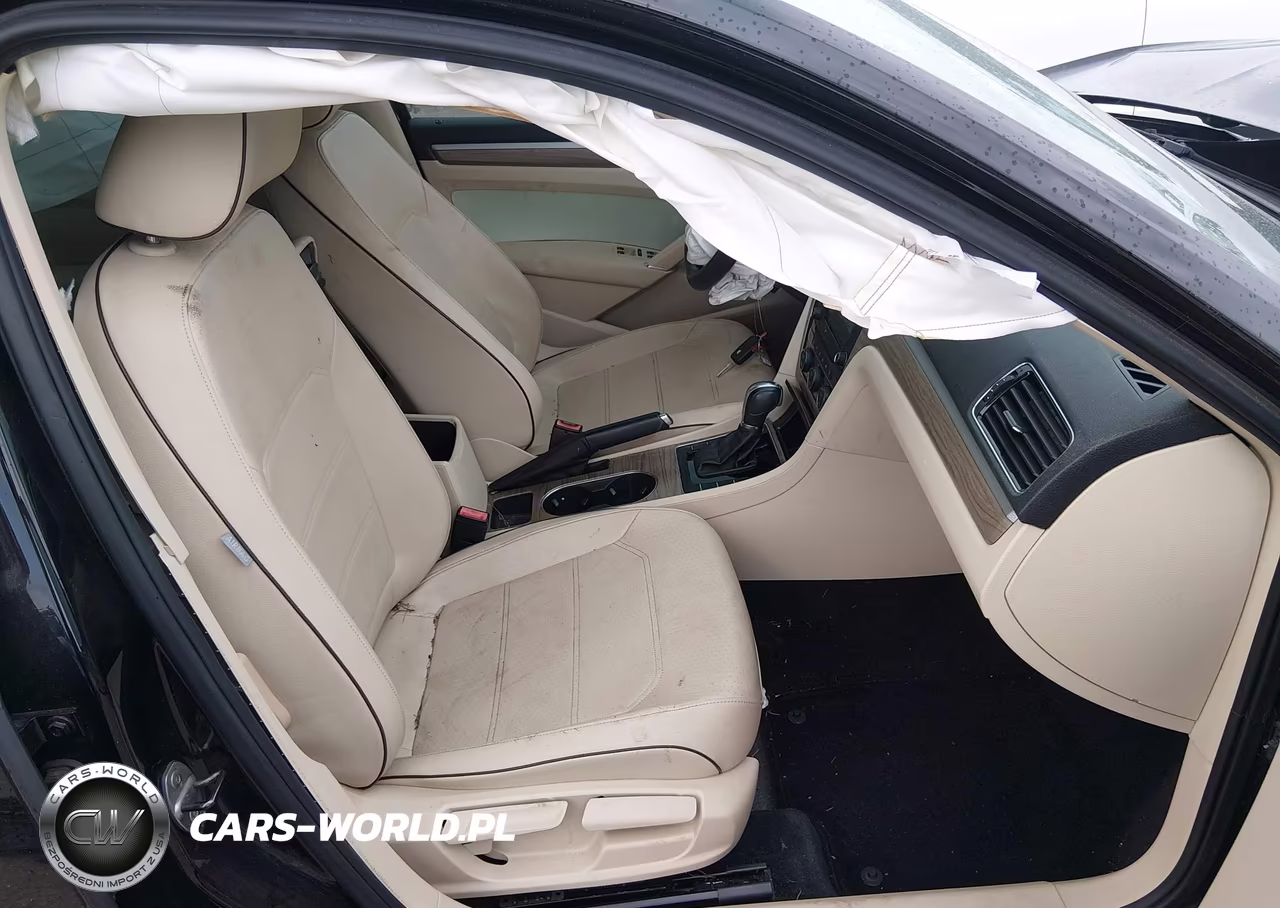 2016 Volkswagen Passat 1.8T Se VIN:1VWBS7A33GC060915 - 5