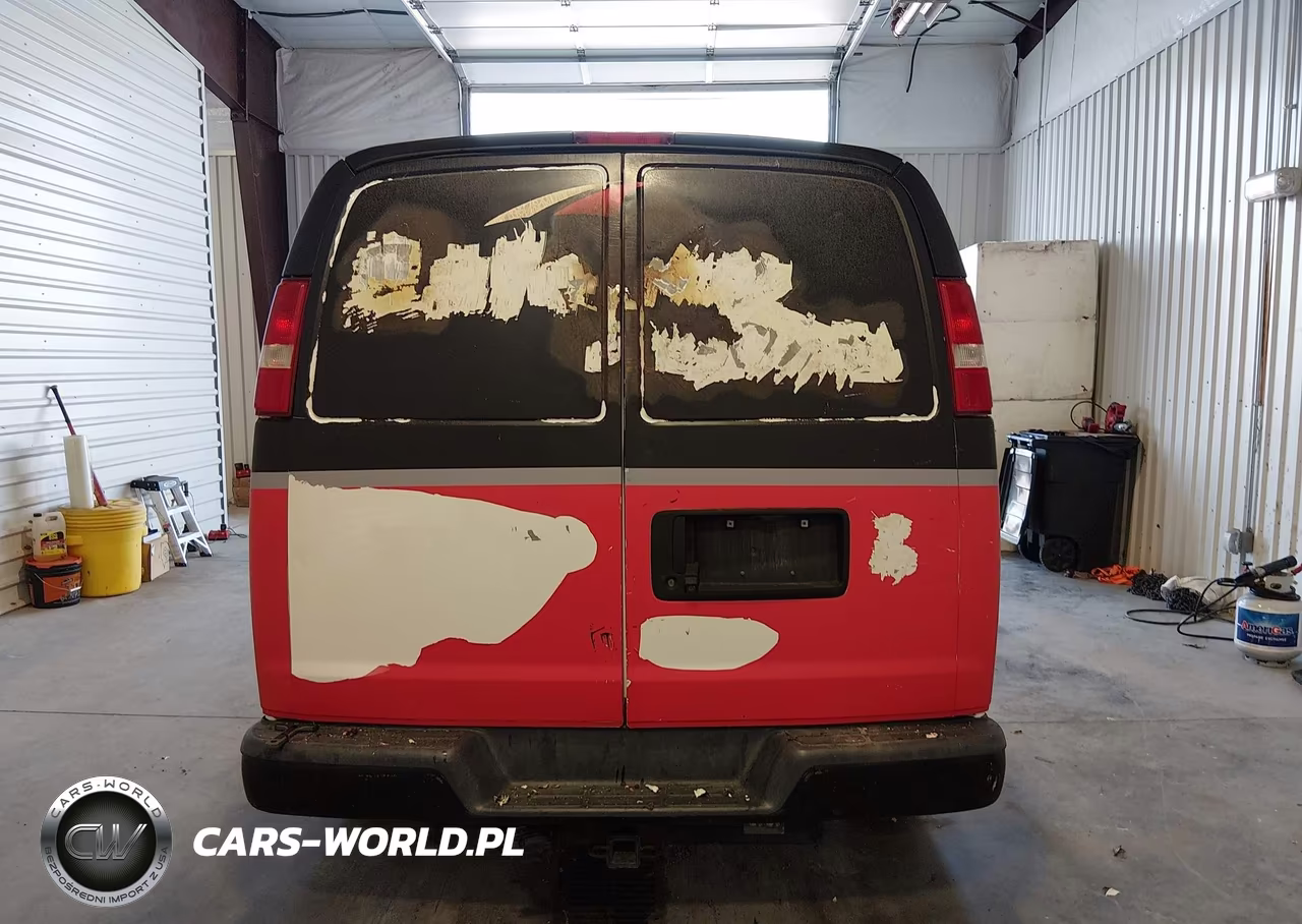 2019 Chevrolet Express 2500 Work Van VIN:1GCWGAFP3K1143862 - 17