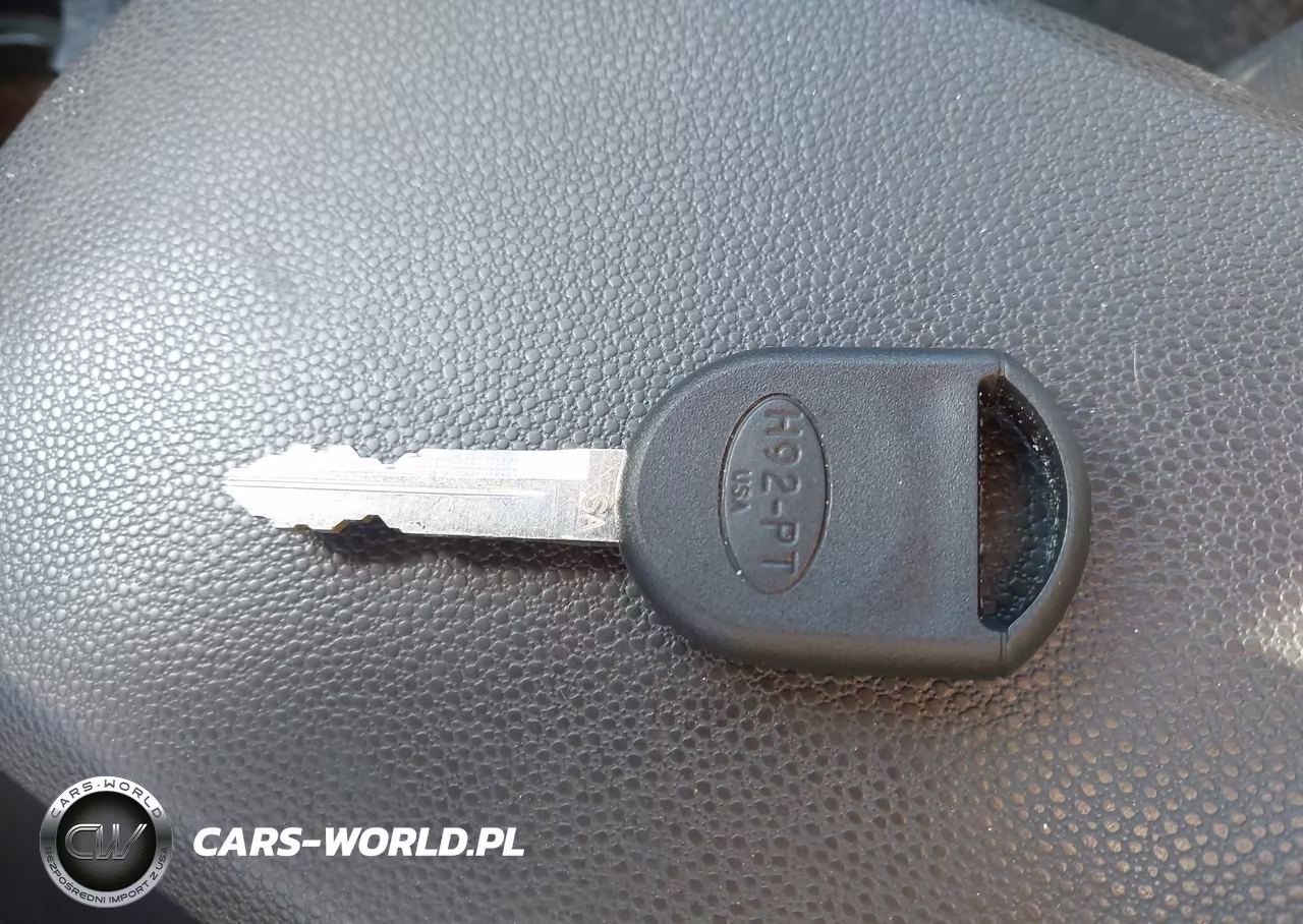 2009 Ford Focus Se VIN:1FAHP35N29W152107 - 11
