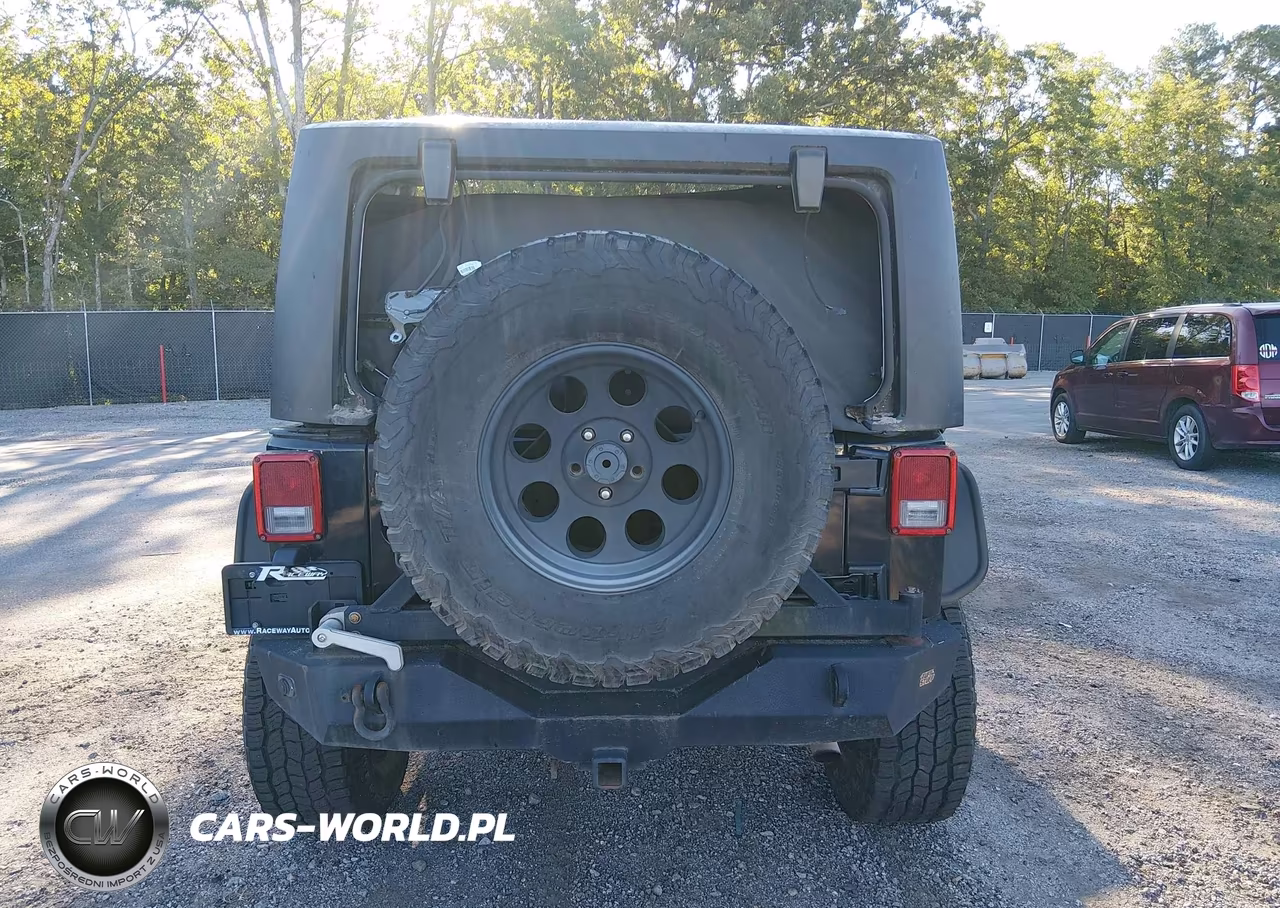 2013 Jeep Wrangler Rubicon VIN:1C4HJWCG5DL517018 - 16