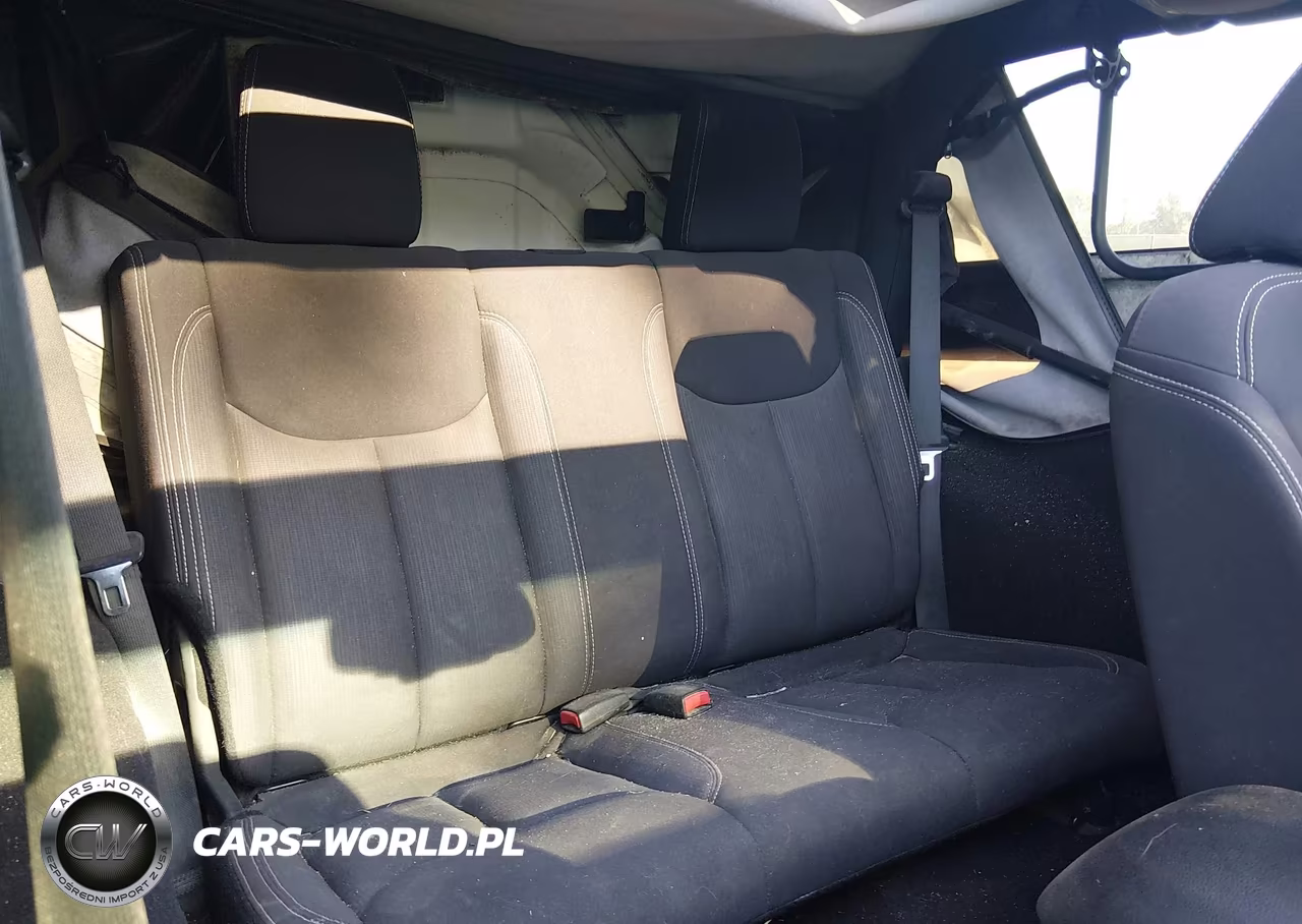 2013 Jeep Wrangler Rubicon VIN:1C4HJWCG5DL517018 - 8
