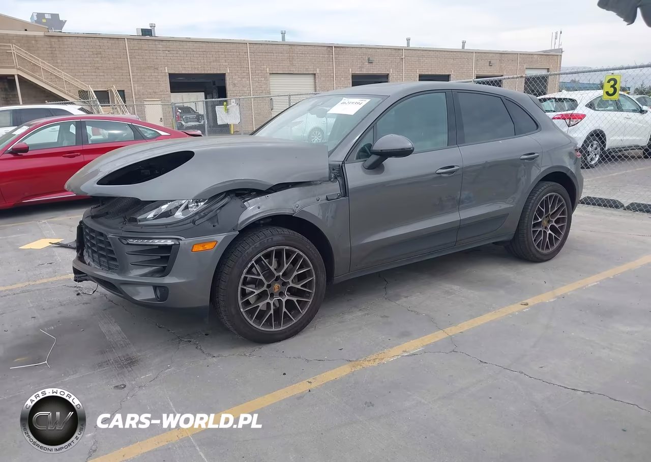 2018 Porsche Macan Sport Edition VIN:WP1AA2A50JLB07796 - 2