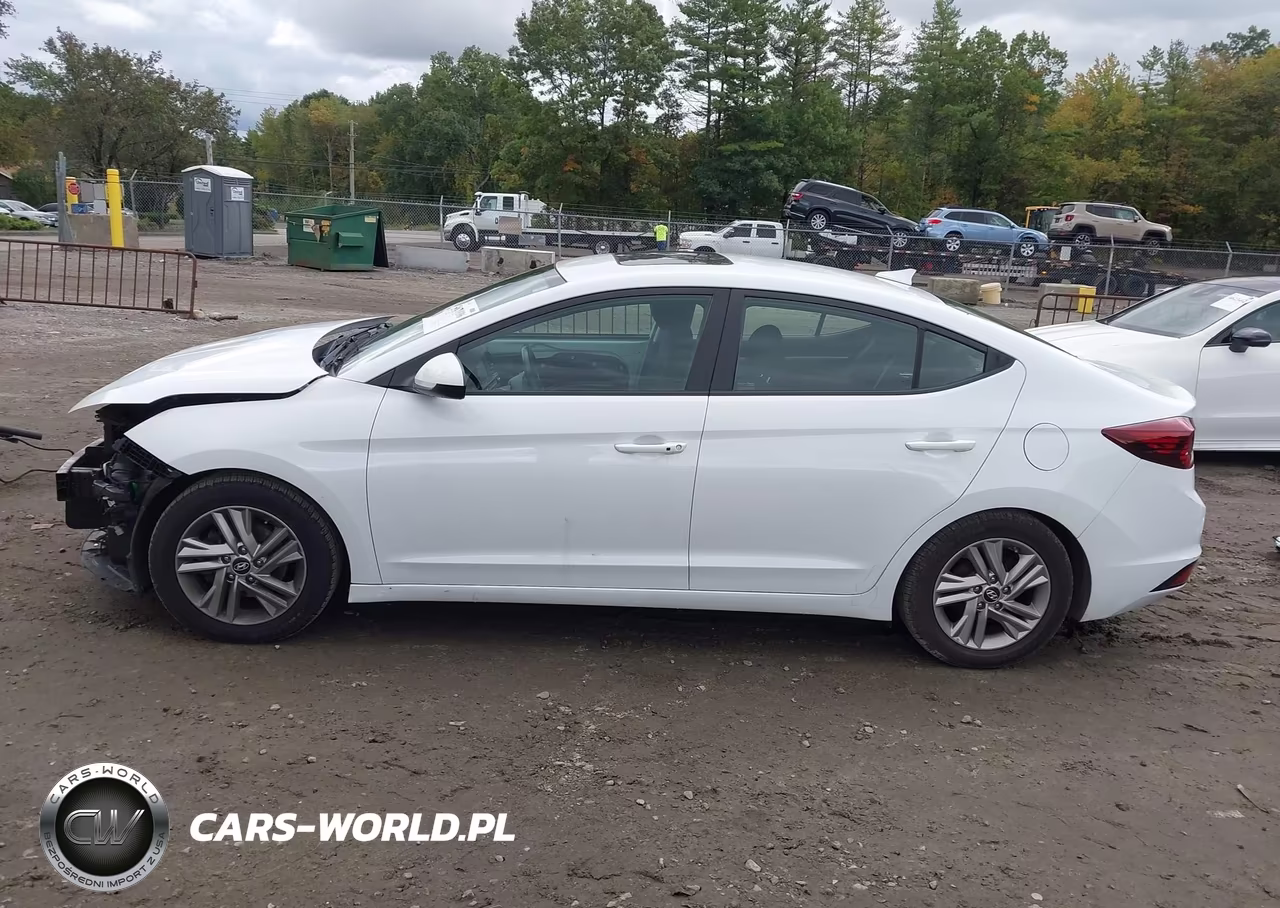 2019 Hyundai Elantra Value Edition VIN:5NPD84LF3KH420018 - 14