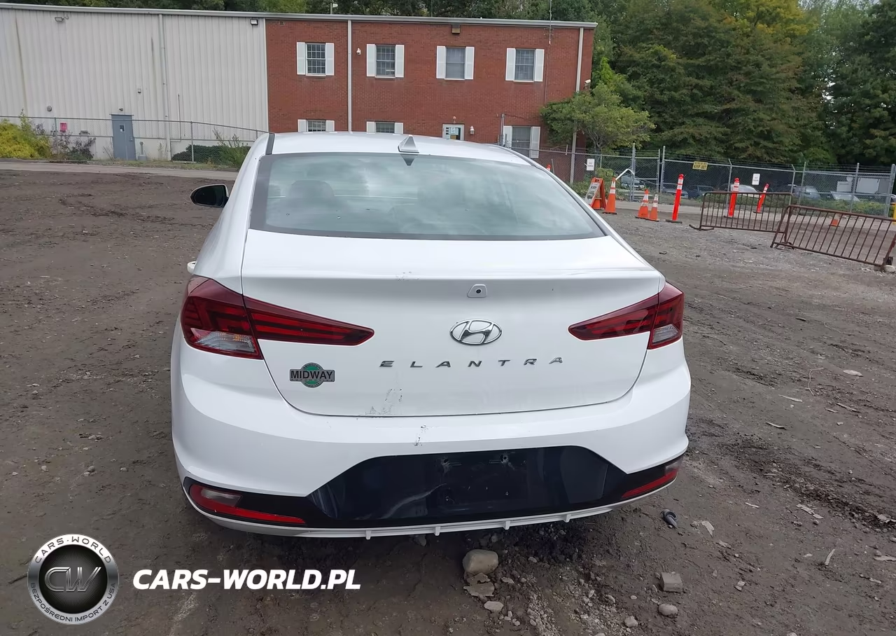 2019 Hyundai Elantra Value Edition VIN:5NPD84LF3KH420018 - 16