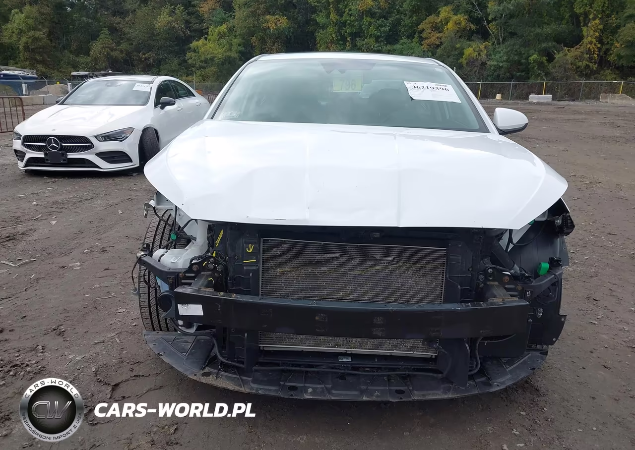 2019 Hyundai Elantra Value Edition VIN:5NPD84LF3KH420018 - 6