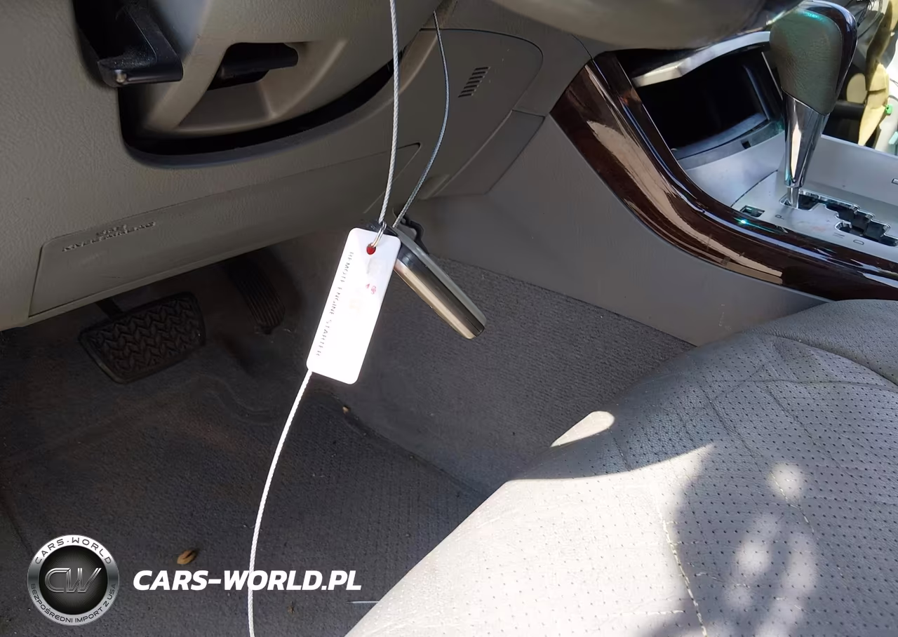 2010 Toyota Avalon Limited VIN:4T1BK3DB9AU358171 - 11