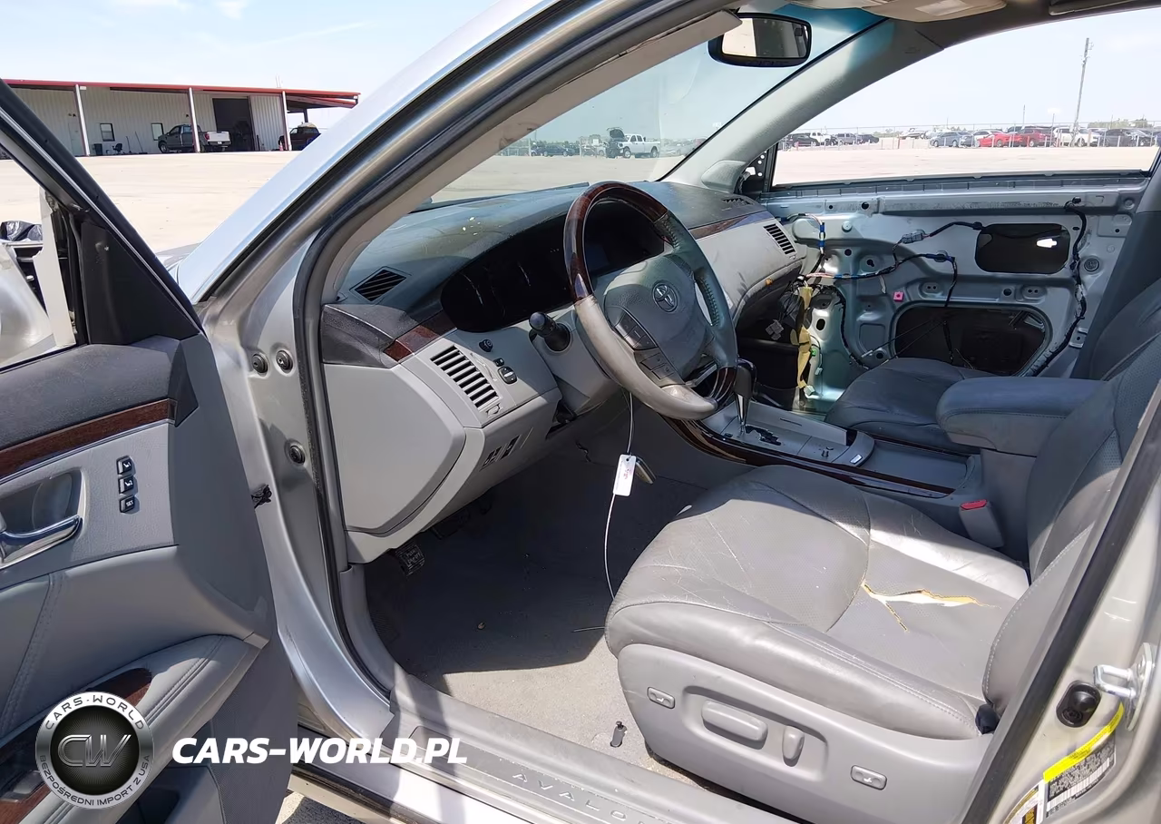 2010 Toyota Avalon Limited VIN:4T1BK3DB9AU358171 - 5