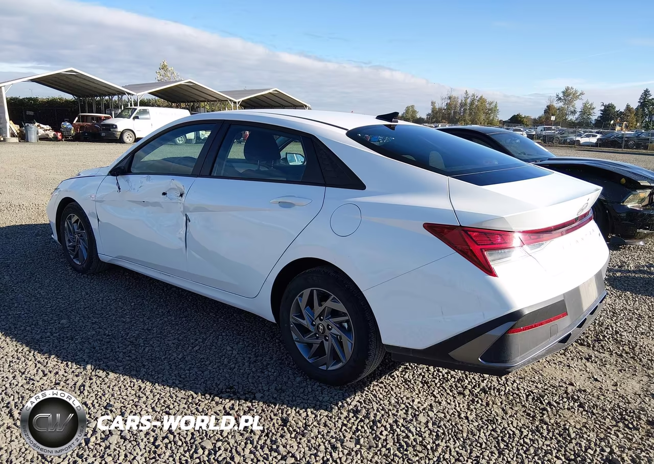 2026 Hyundai Elantra Hybrid Blue VIN:KMHLM4DJ9TU200220 - 3