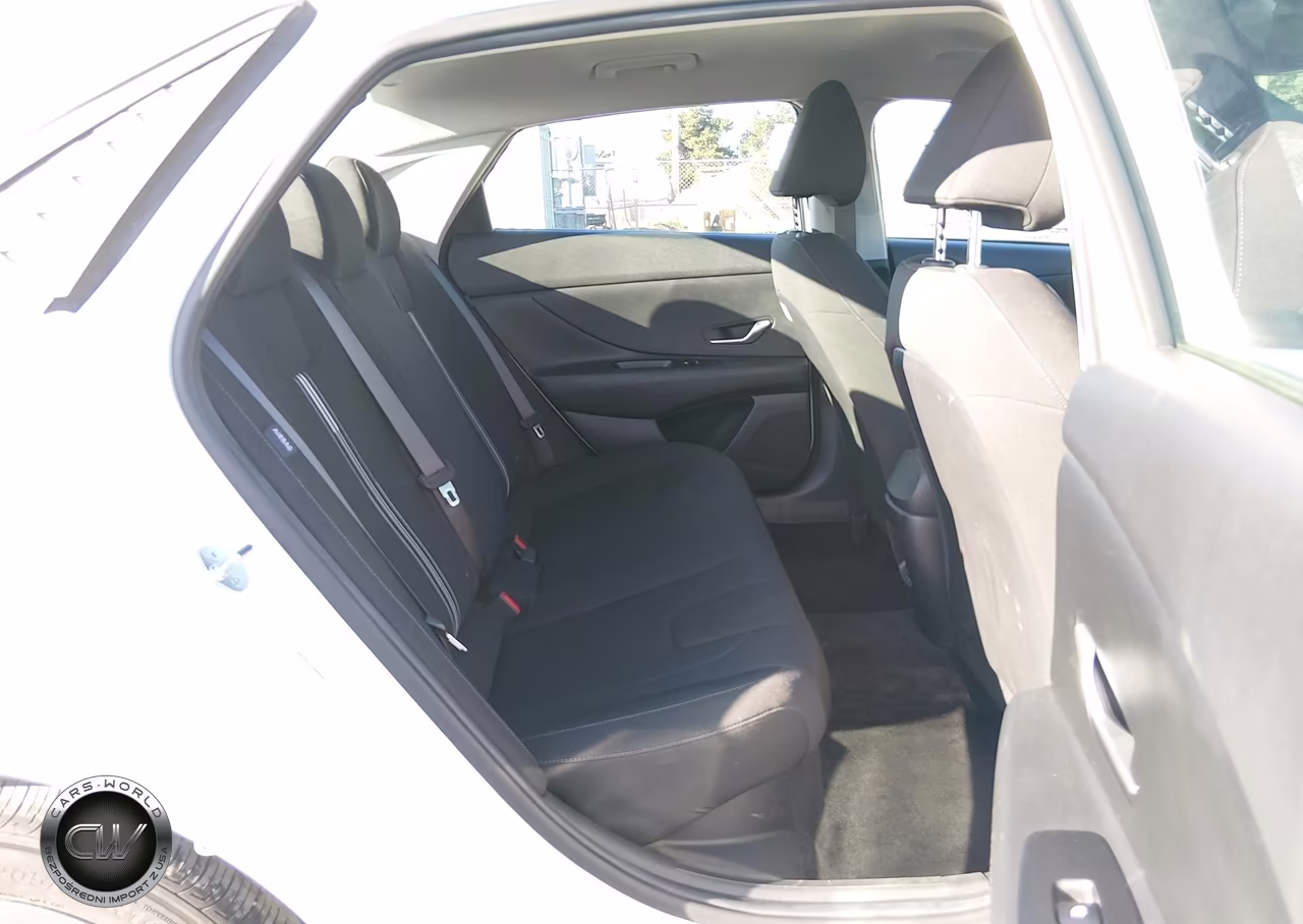 2026 Hyundai Elantra Hybrid Blue VIN:KMHLM4DJ9TU200220 - 8