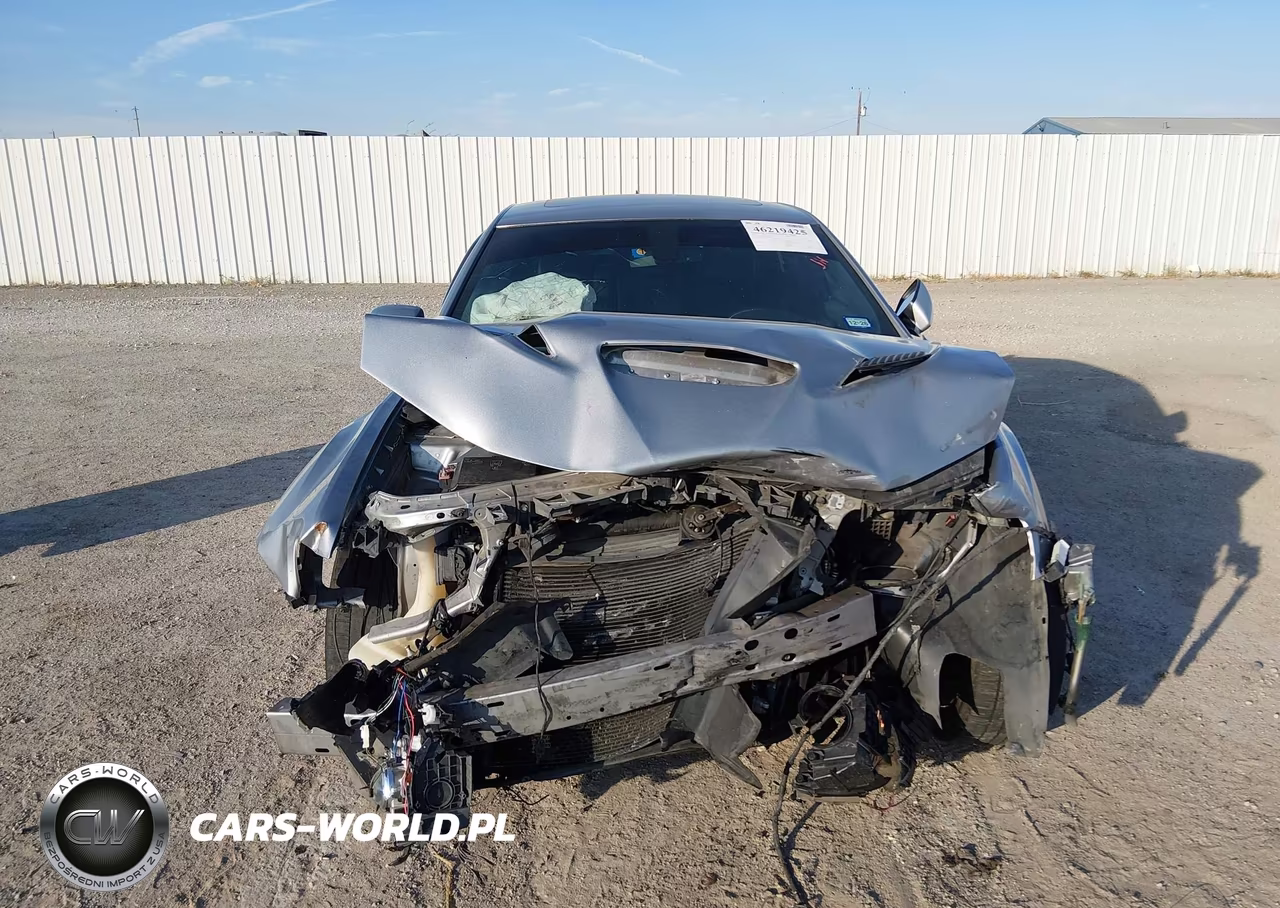 2018 Chrysler 300 300S VIN:2C3CCABG2JH245033 - 12