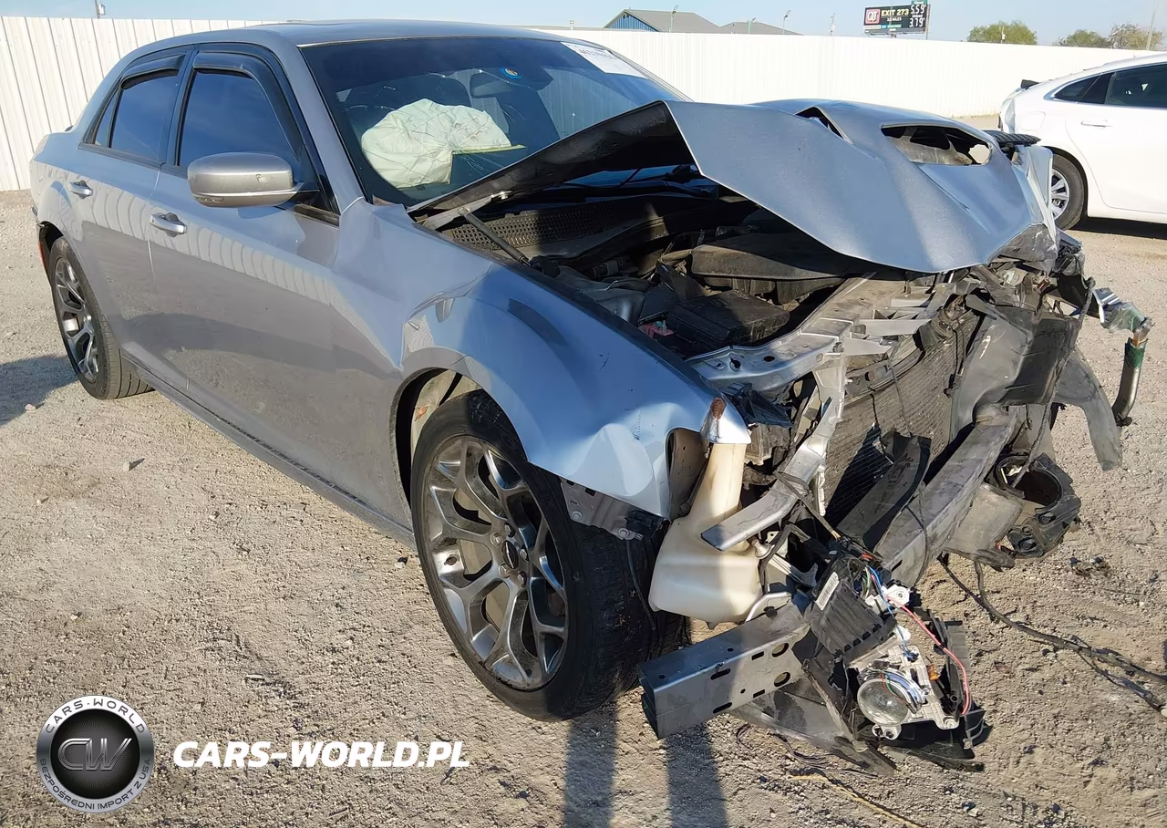 2018 Chrysler 300 300S VIN:2C3CCABG2JH245033 - 18