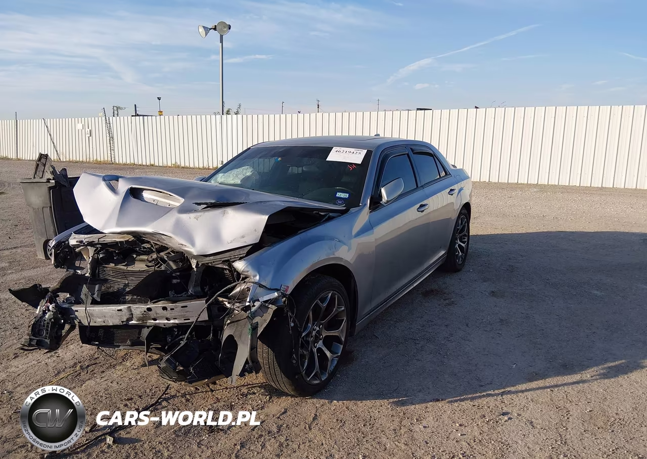 2018 Chrysler 300 300S VIN:2C3CCABG2JH245033 - 2