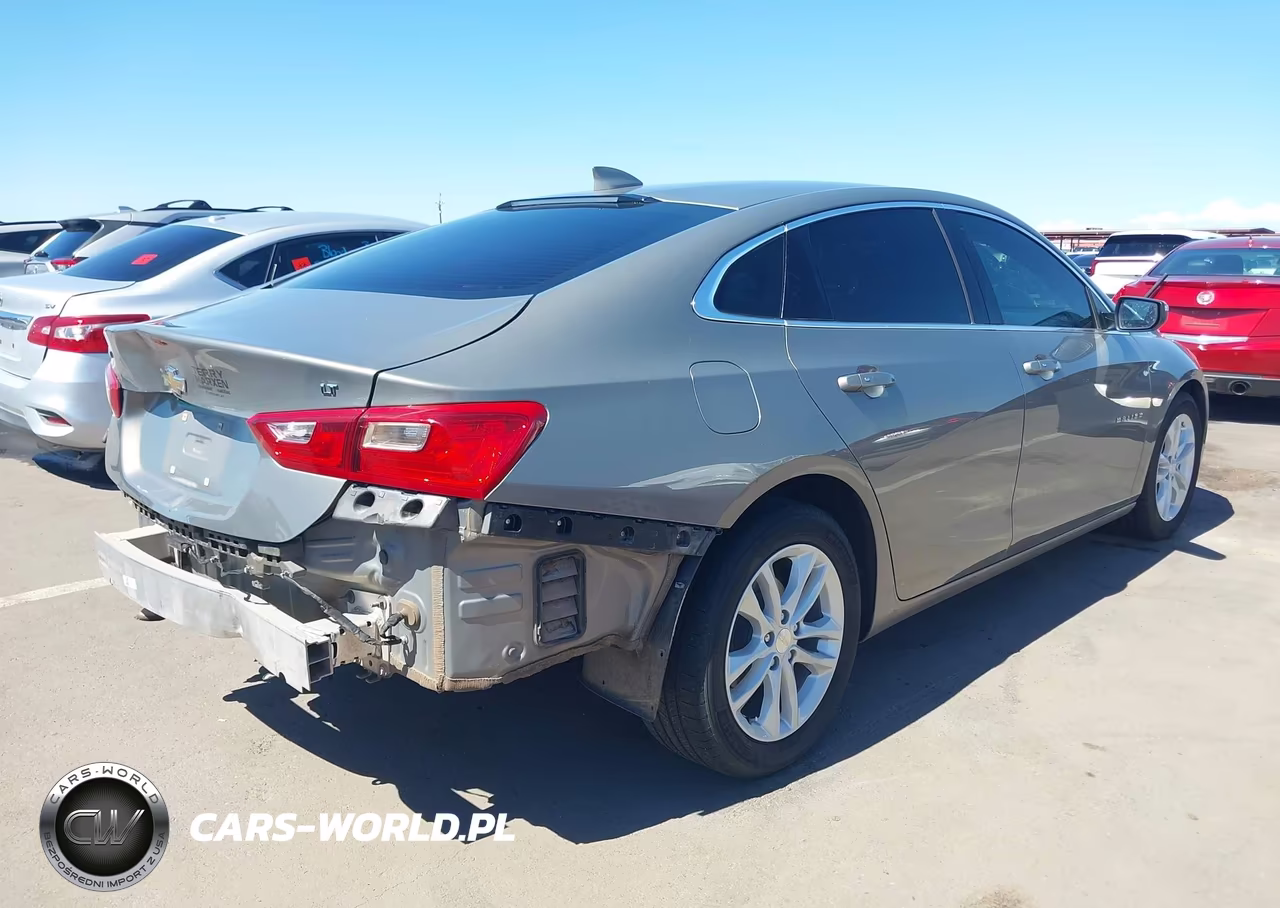 2018 Chevrolet Malibu Lt VIN:1G1ZD5ST7JF249483 - 4
