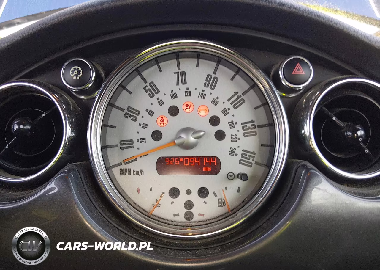 2005 Mini Cooper S VIN:WMWRH33435TF83315 - 7