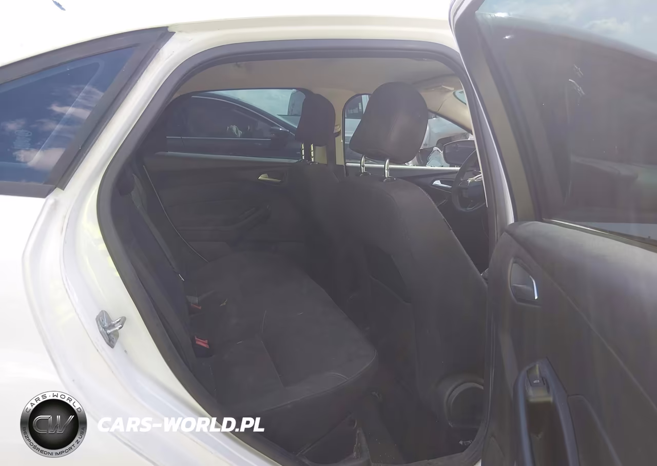 2016 Ford Focus Se VIN:1FADP3F24GL346302 - 8