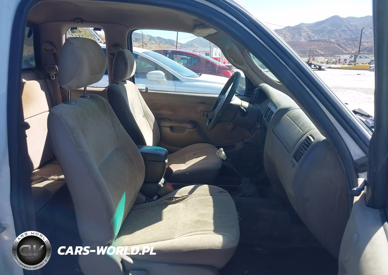 2003 Toyota Tacoma VIN:5TEVL52N43Z200533 - 5