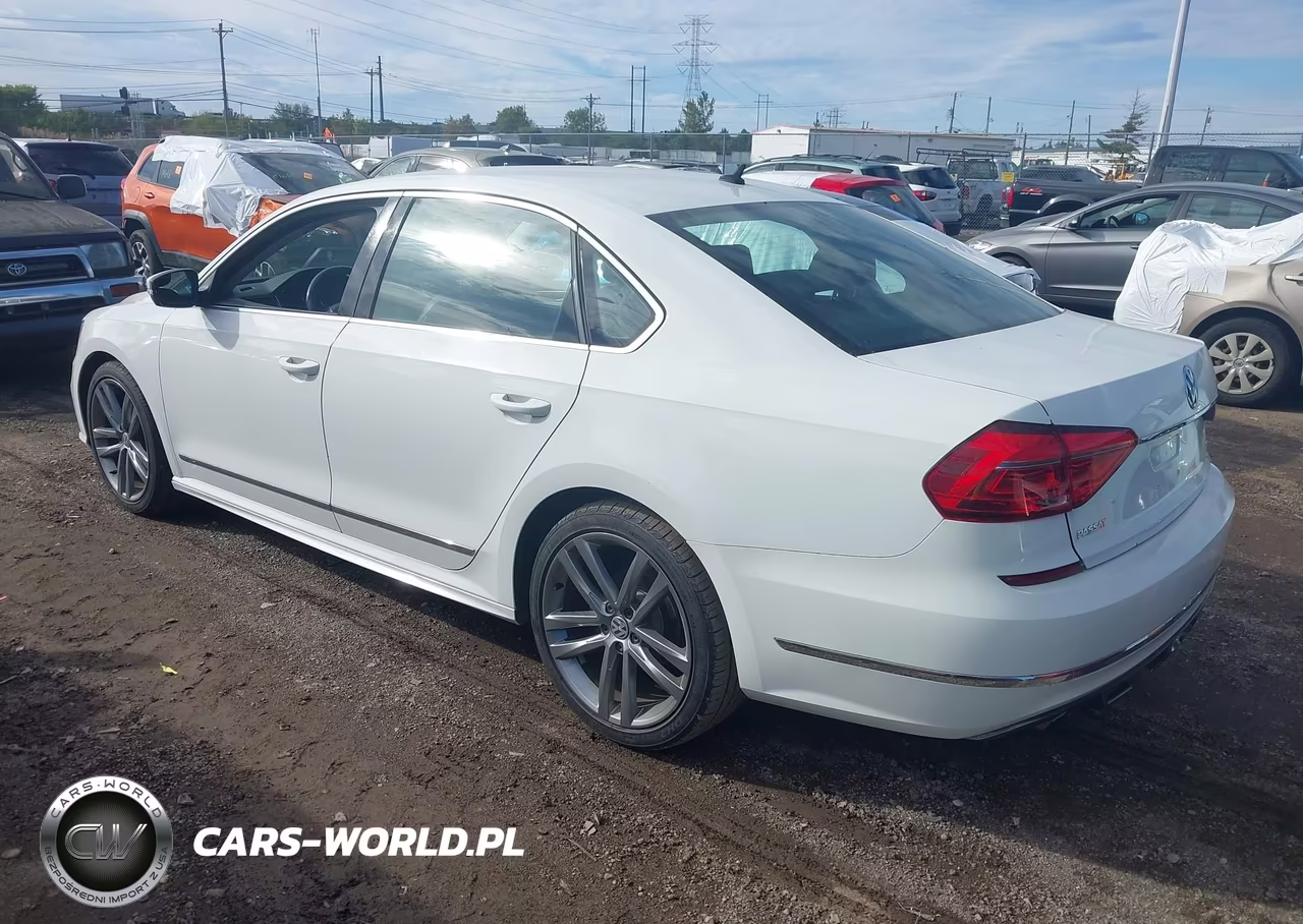 2016 Volkswagen Passat 1.8T R-Line VIN:1VWAT7A33GC063225 - 3