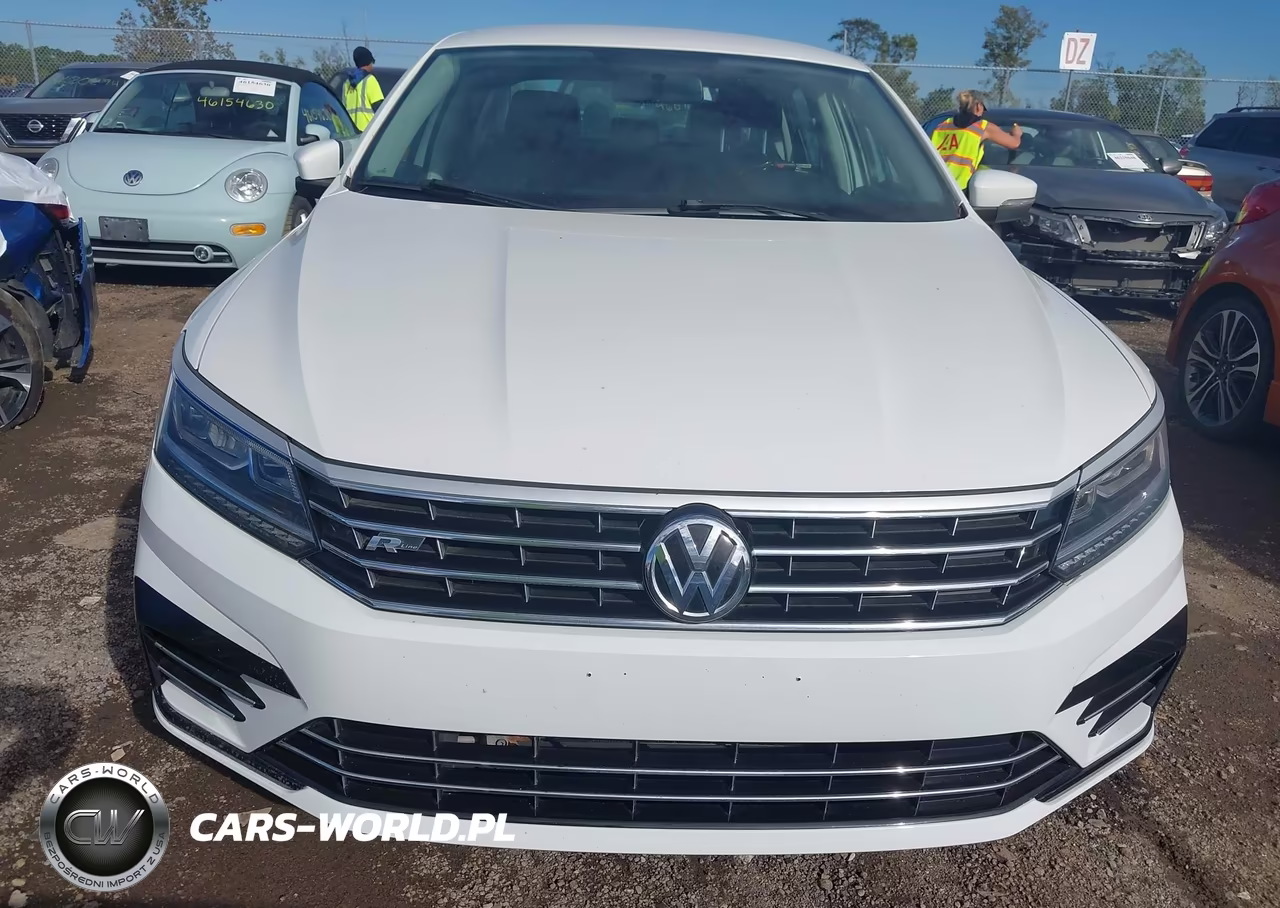 2016 Volkswagen Passat 1.8T R-Line VIN:1VWAT7A33GC063225 - 6